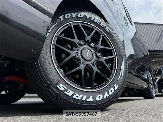 Nissan NV350 Caravan 2017-08 8881369-5
