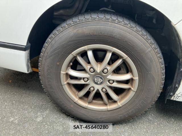 Nissan NV350 Caravan 2021-11 8881374-7