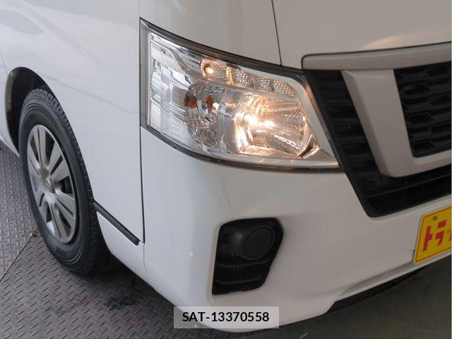 Nissan NV350 Caravan 2021-02 8881375-21