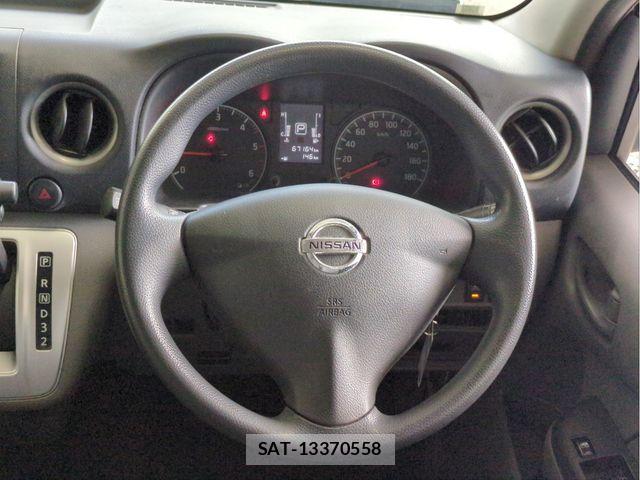 Nissan NV350 Caravan 2021-02 8881375-8