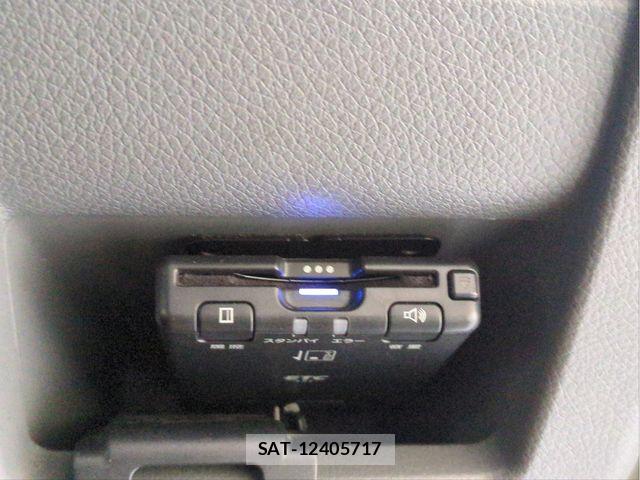 Nissan NV350 Caravan 2014-07 8881376-12