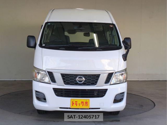 Nissan NV350 Caravan 2014-07 8881376-15