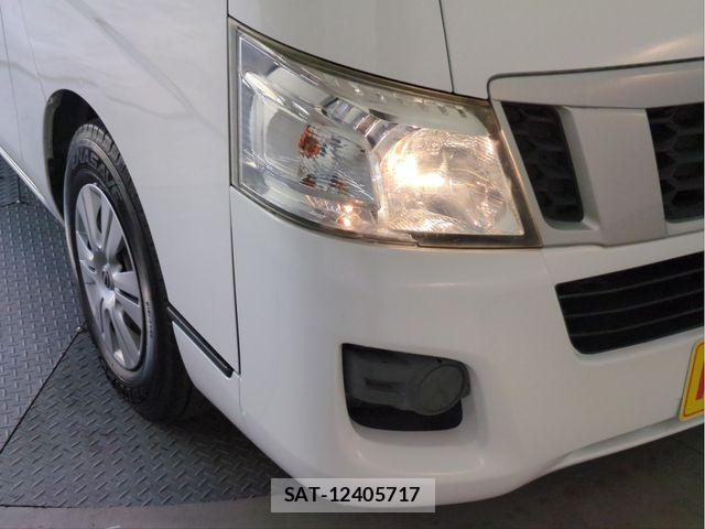 Nissan NV350 Caravan 2014-07 8881376-21
