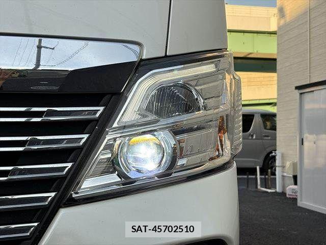Nissan NV350 Caravan 2019-07 8884116-10