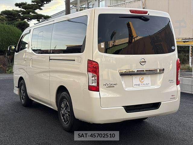 Nissan NV350 Caravan 2019-07 8884116-18