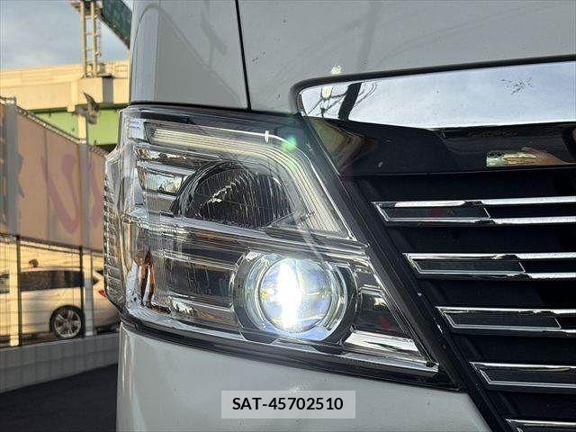 Nissan NV350 Caravan 2019-07 8884116-28