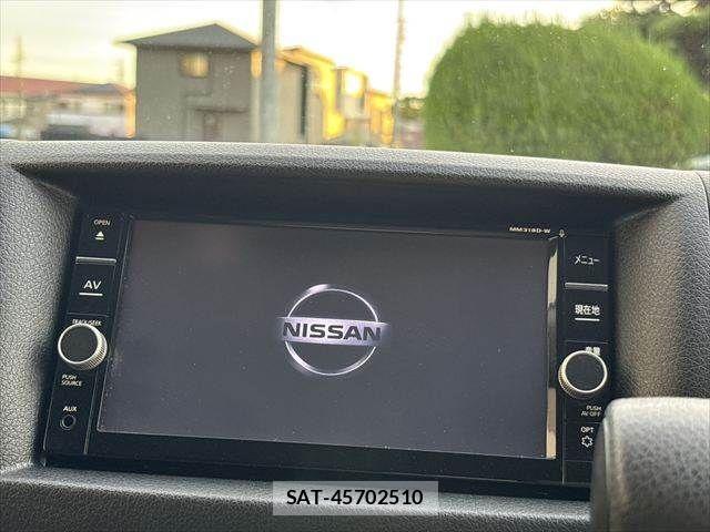 Nissan NV350 Caravan 2019-07 8884116-3