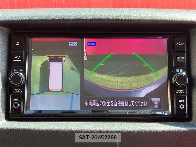 Nissan NV350 Caravan 2021-02 8884115-23
