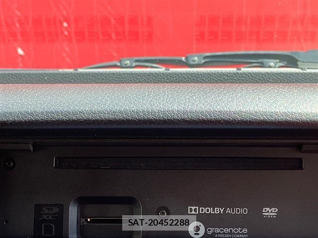 Nissan NV350 Caravan 2021-02 8884115-25