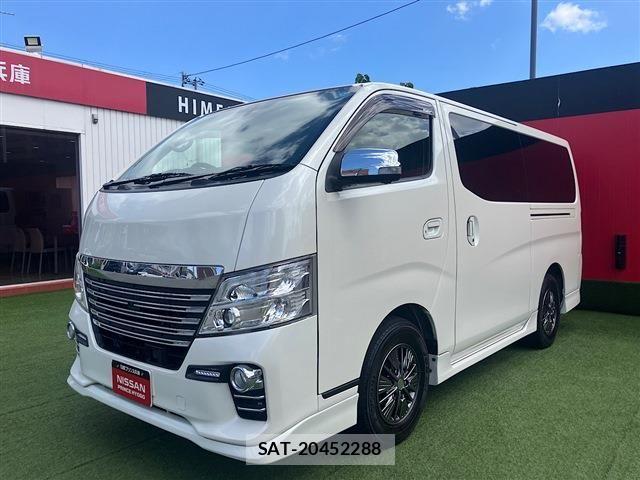 Nissan NV350 Caravan 2021-02 8884115-2