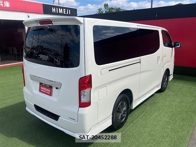 Nissan NV350 Caravan 2021-02 8884115-5