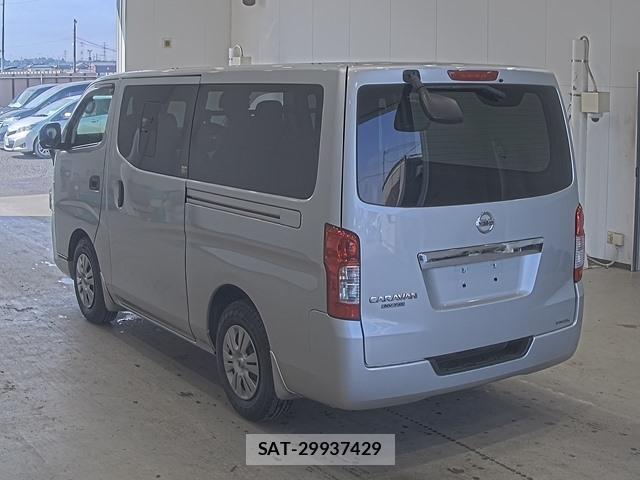 Nissan NV350 Caravan 2021-07 8937677-2