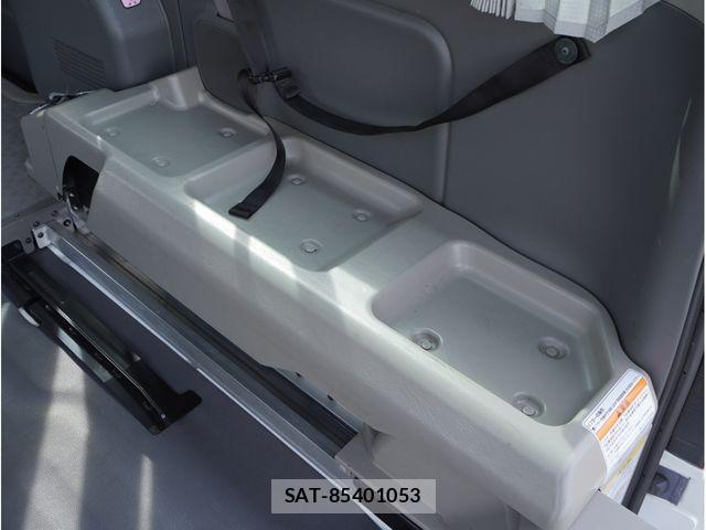 Nissan NV350 Caravan 2020-12 4756523-13