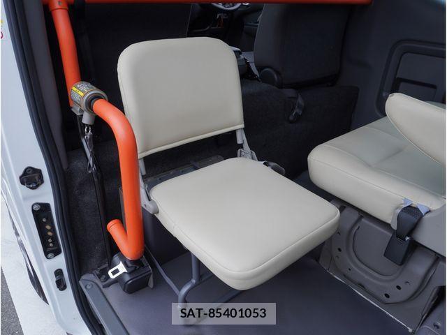 Nissan NV350 Caravan 2020-12 4756523-16
