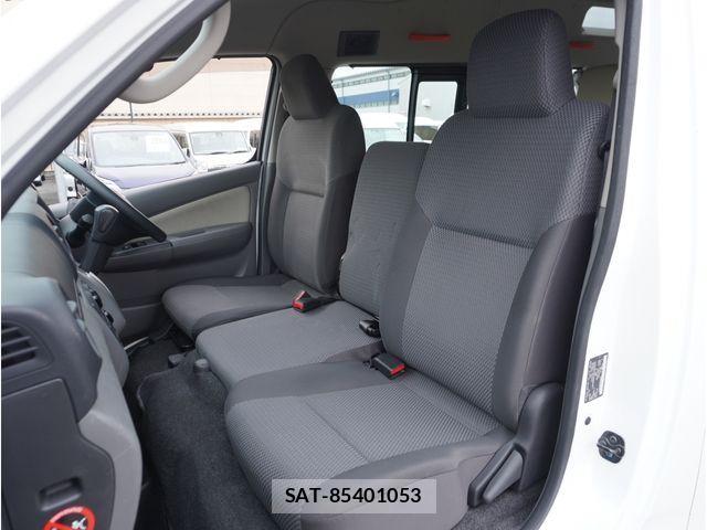 Nissan NV350 Caravan 2020-12 4756523-20