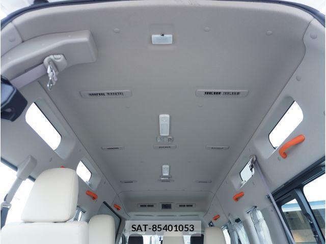 Nissan NV350 Caravan 2020-12 4756523-25