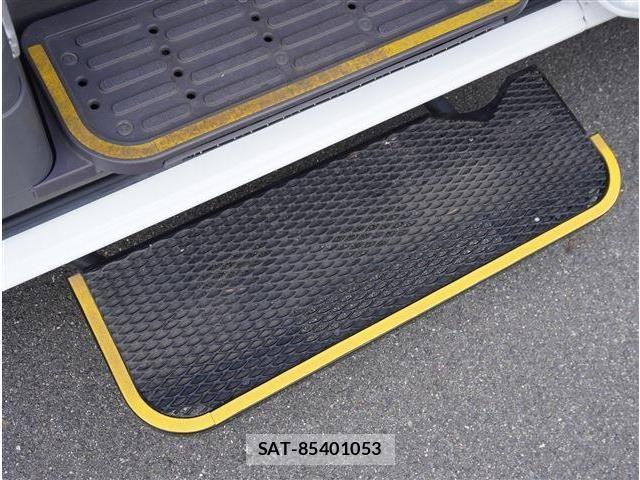 Nissan NV350 Caravan 2020-12 4756523-26