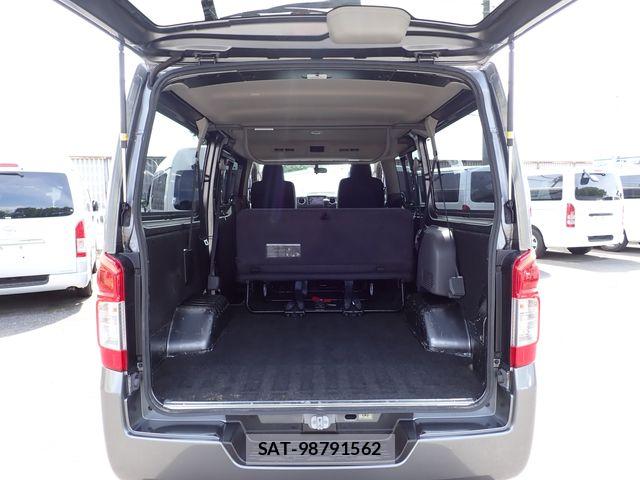 Nissan NV350 Caravan 2020-04 7215732-5