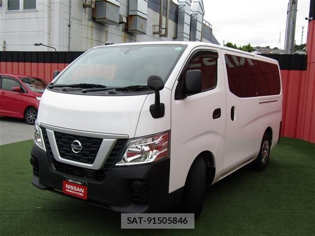 Nissan NV350 Caravan 2021-03 7618989-24