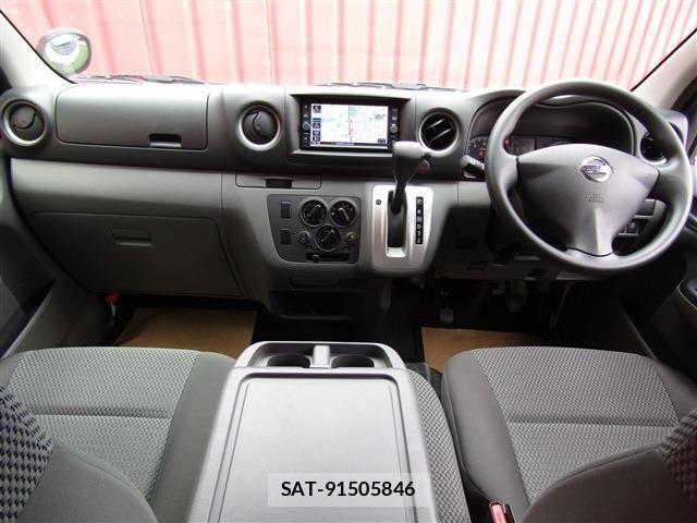 Nissan NV350 Caravan 2021-03 7618989-2