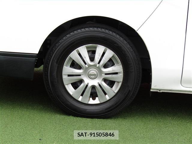 Nissan NV350 Caravan 2021-03 7618989-8