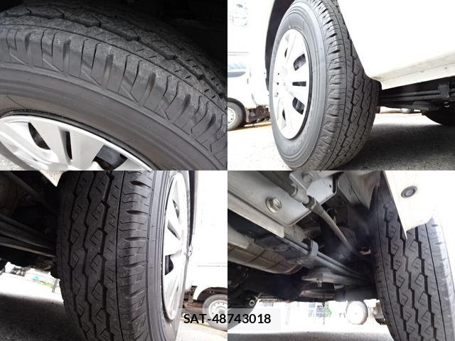 Nissan NV350 Caravan 2019-08 6910727-14