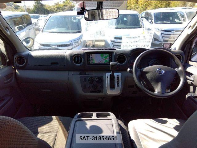 Nissan NV350 Caravan 2020-03 7223179-1