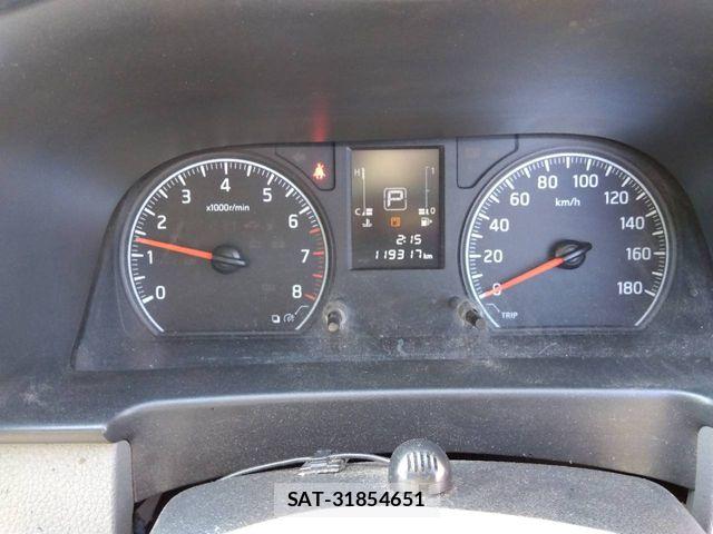 Nissan NV350 Caravan 2020-03 7223179-6