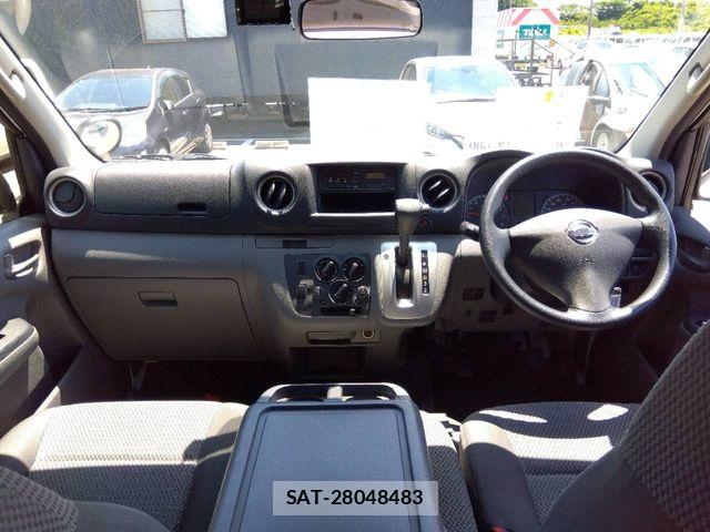 Nissan NV350 Caravan 2020-04 7359182-1
