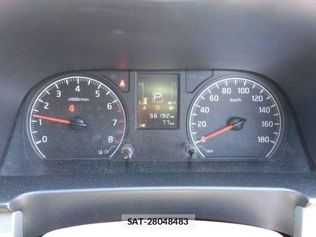Nissan NV350 Caravan 2020-04 7359182-6