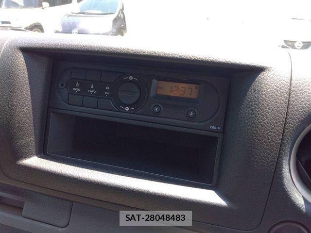 Nissan NV350 Caravan 2020-04 7359182-7