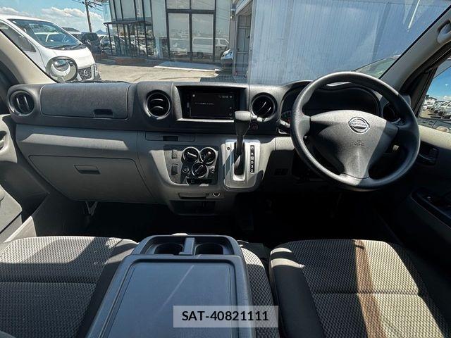 Nissan NV350 Caravan 2020-07 8355282-1