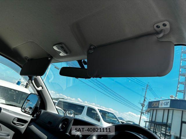 Nissan NV350 Caravan 2020-07 8355282-21