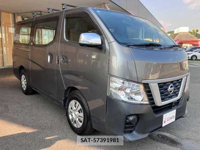 Nissan NV350 Caravan 2017-09 8371999-15