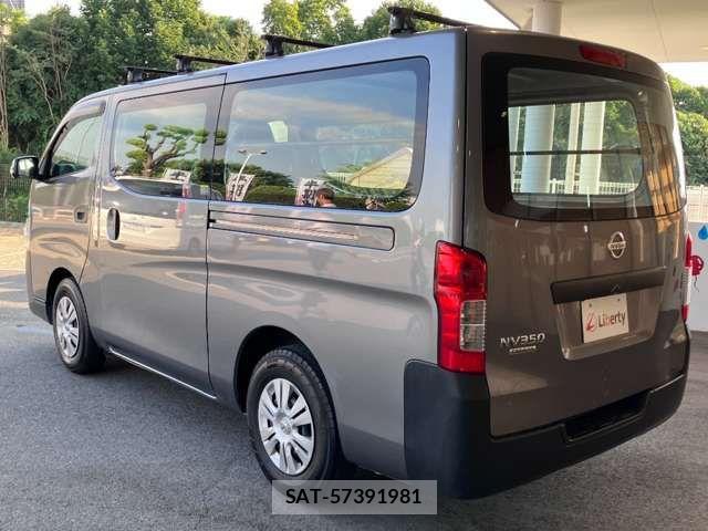Nissan NV350 Caravan 2017-09 8371999-19