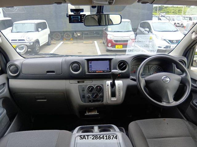 Nissan NV350 Caravan 2016-07 8563070-1