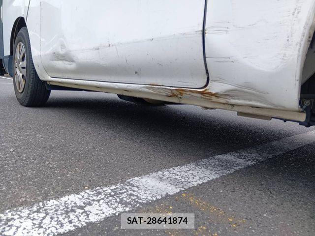 Nissan NV350 Caravan 2016-07 8563070-14