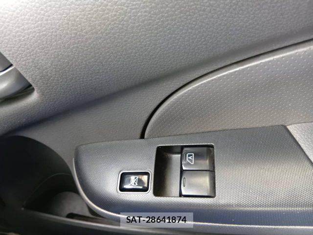 Nissan NV350 Caravan 2016-07 8563070-8