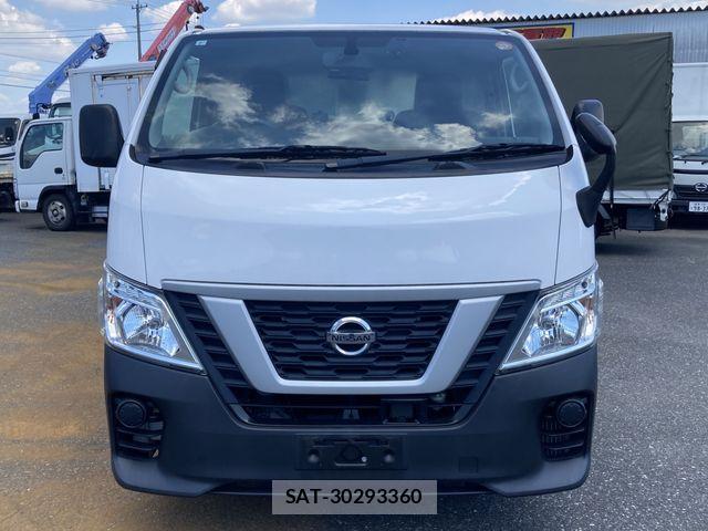 Nissan NV350 Caravan 2020-07 8628224-20