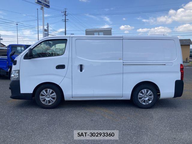 Nissan NV350 Caravan 2020-07 8628224-22