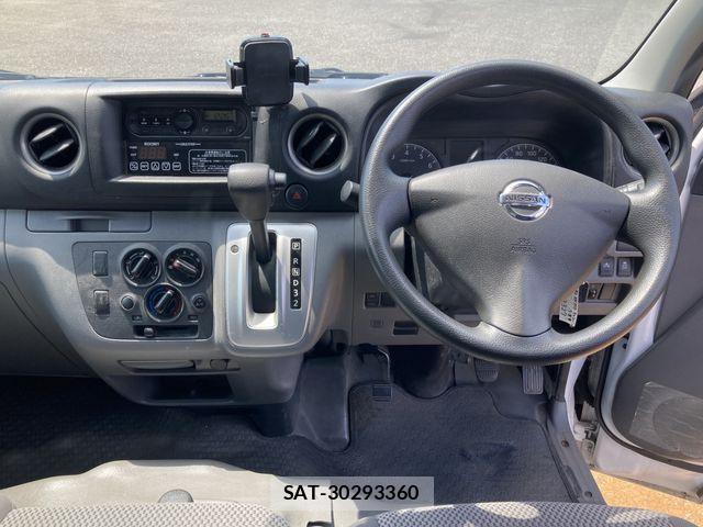 Nissan NV350 Caravan 2020-07 8628224-4