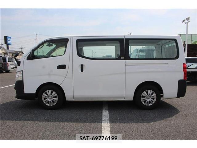 Nissan NV350 Caravan 2019-09 8628225-11