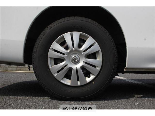 Nissan NV350 Caravan 2019-09 8628225-19
