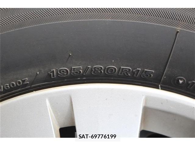 Nissan NV350 Caravan 2019-09 8628225-21