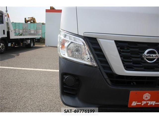 Nissan NV350 Caravan 2019-09 8628225-22