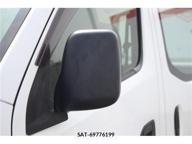 Nissan NV350 Caravan 2019-09 8628225-29