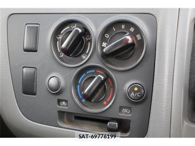 Nissan NV350 Caravan 2019-09 8628225-3