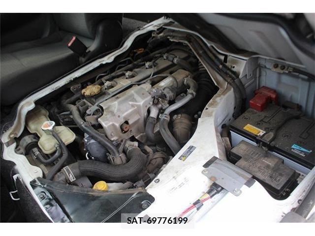 Nissan NV350 Caravan 2019-09 8628225-7