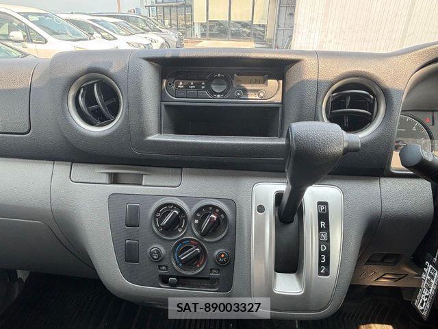 Nissan NV350 Caravan 2021-03 8666696-10