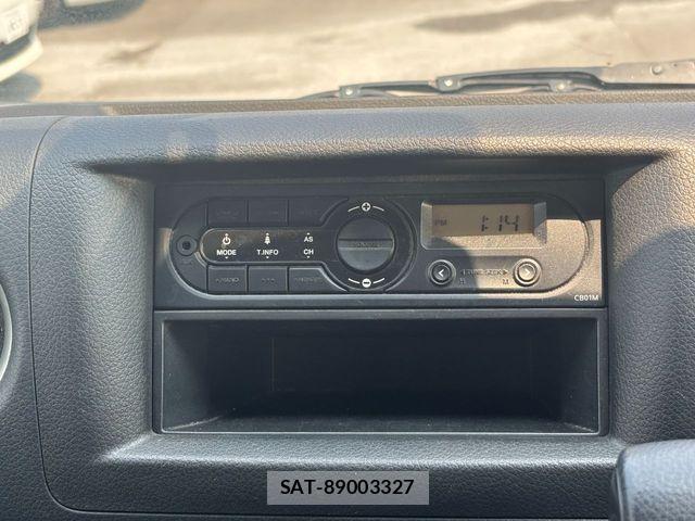 Nissan NV350 Caravan 2021-03 8666696-21